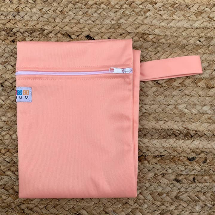 Borsa impermeabile grande, color pesca per la vendita all'ingrosso da parte di Bamboo Baby Bum