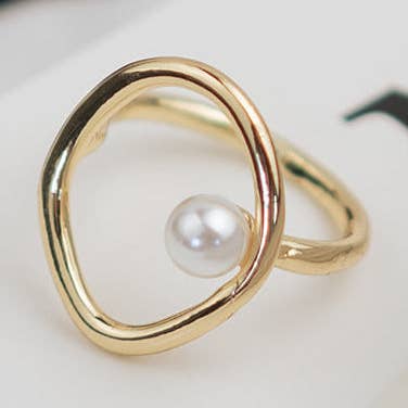 Bague Perle Géométrique Océanie pour la vente par Bowie & Co