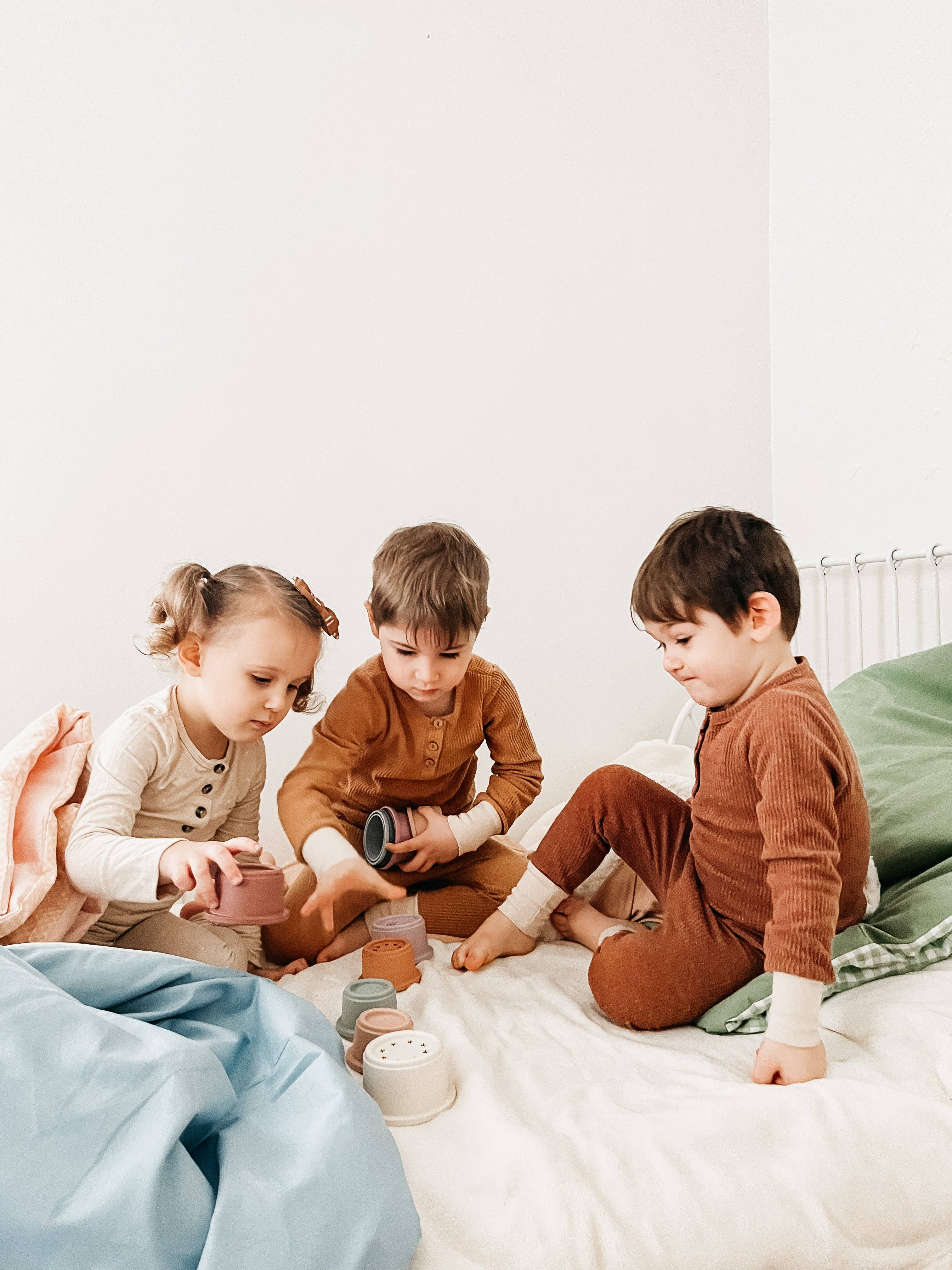 Little Mae and Co - Vente Courtepointe - Enfant et bébé - Couverture matelassée en vichy châtaigne3