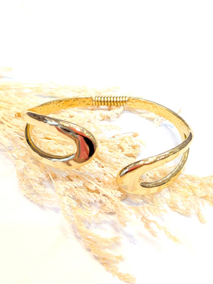 Sukunau stainless steel bracelets for wholesale by LOLO & YAYA