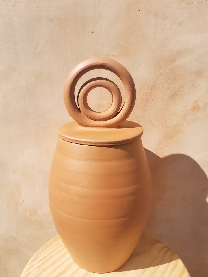 Barattolo in terracotta. per la vendita all'ingrosso da parte di Cerámica Roca Caus
