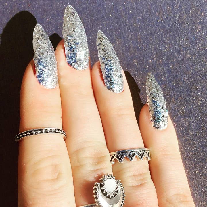 Space Witch Nails – wholesale Lösnaglar – Skär av Narsil LOTR Aragorn svärd Silver naglar3