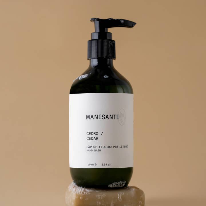 Manisante – wholesale Hand soap/wash – Cedro/Vegan & made in Italy liquid hand soap2