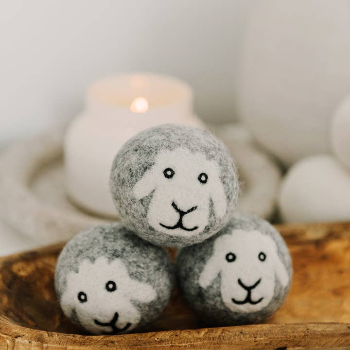 Mama Moon Boutique LLC - Wholesale Dryer Balls - "Smiling Sheep" Hand-Felted Dryer Balls Bulk 15 balls