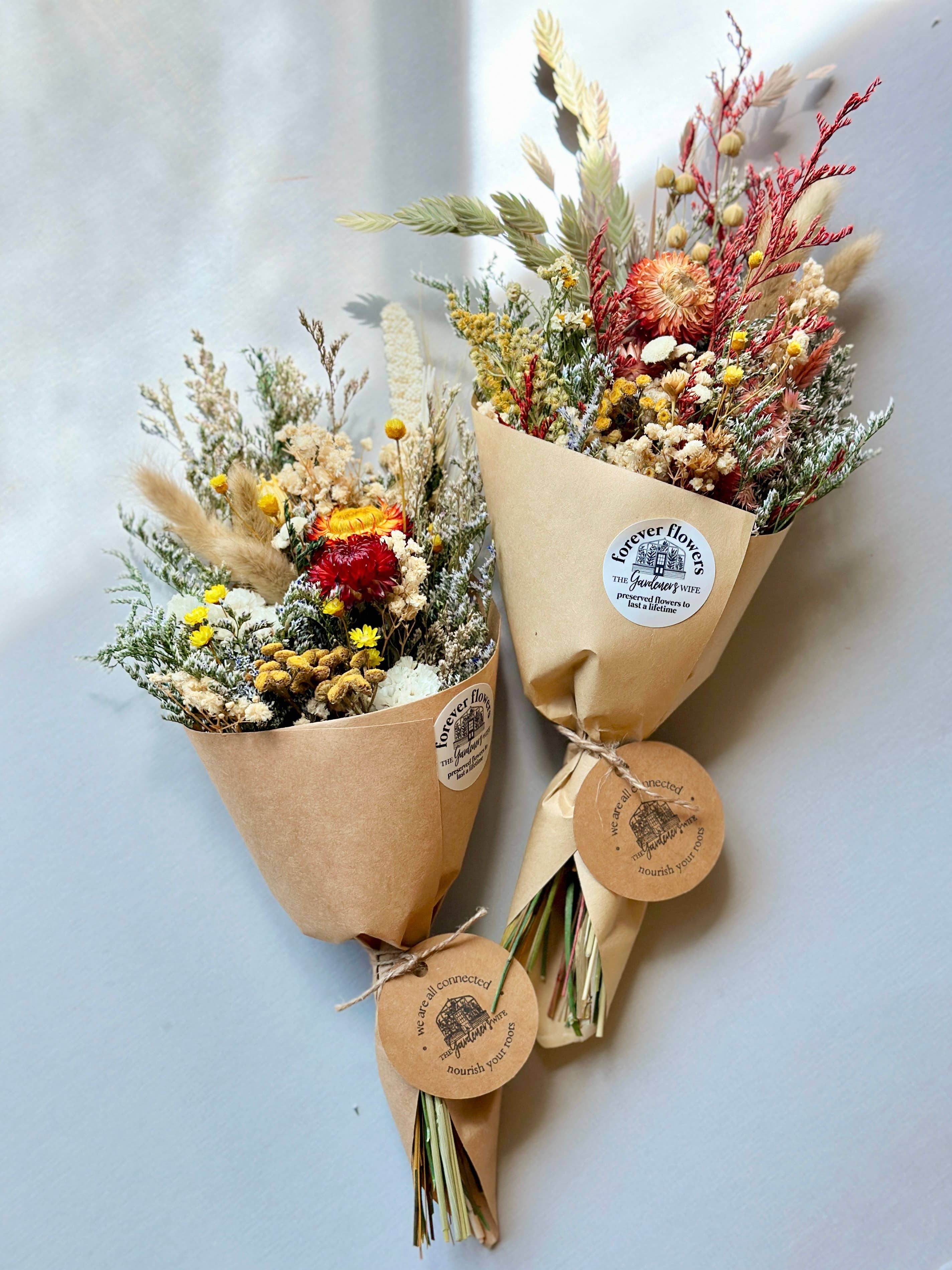 The Gardeners Wife - Wholesale Dried/Pressed Flowers - Mini Bouquets1