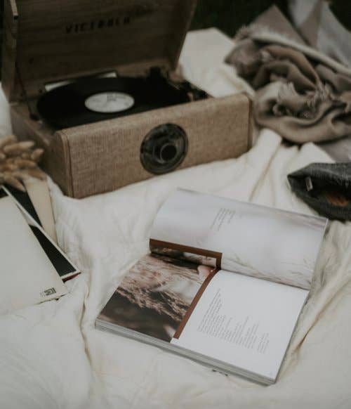 Vanilla and Spruce, LLC - Wholesale Display book - Coffee Table Book - Made For Winter4