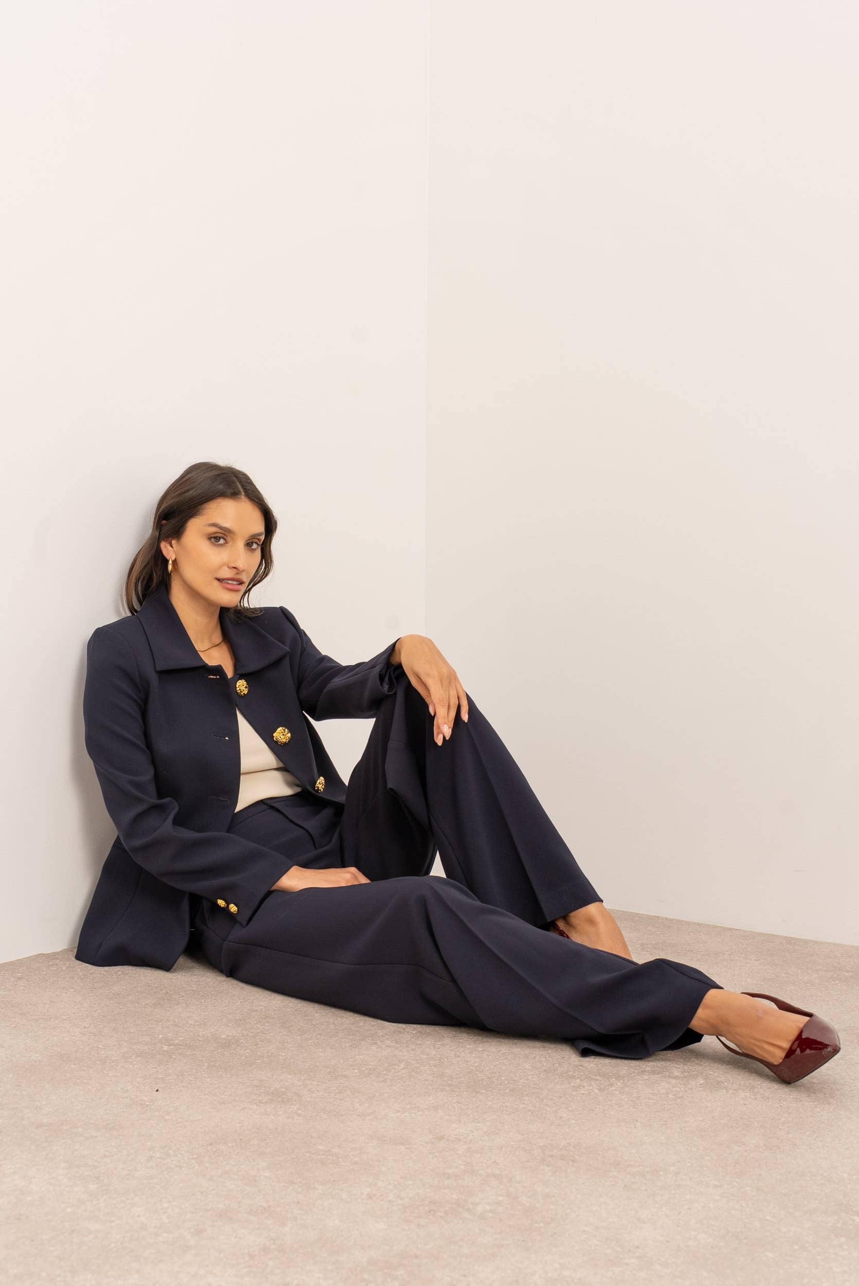 Attentif Paris - Wholesale Jacket - Women's - [Aura] Fitted jacket with shirt collar and gold buttons42