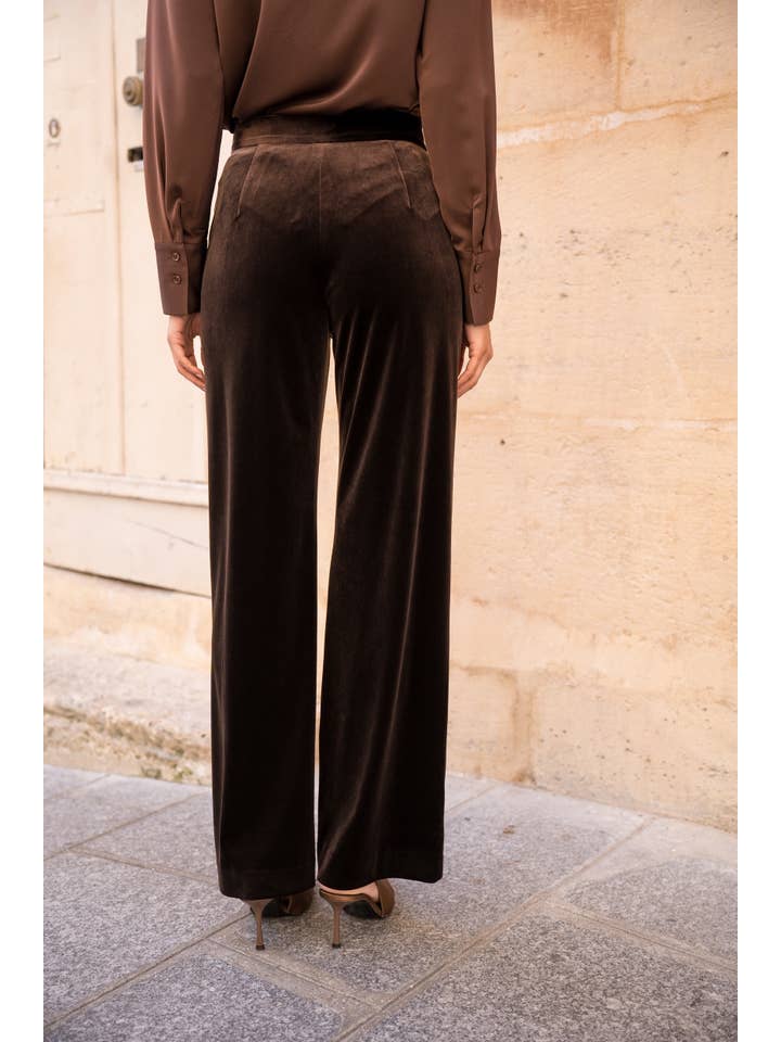 CHOKLATE PARIS - Wholesale Pants – Women's - High-waisted straight-cut velvet trousers - P22287