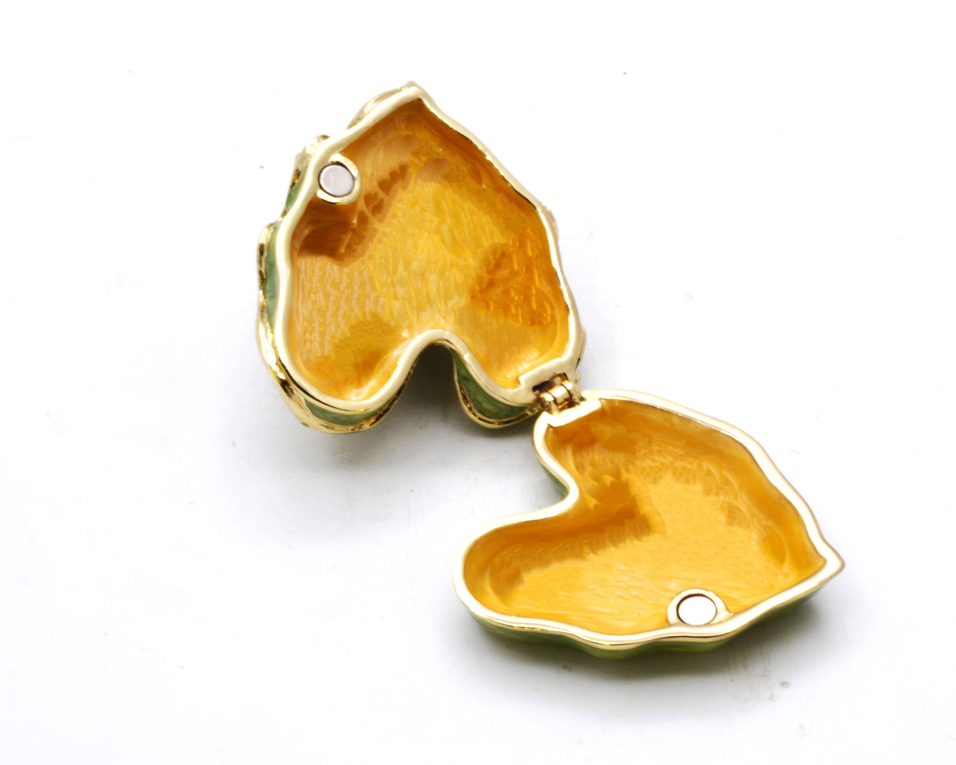 Ciel Collectables - Wholesale Jewelry Dish - Bejeweled Frog on Lily Pad Trinket Box. Made with Crystals5