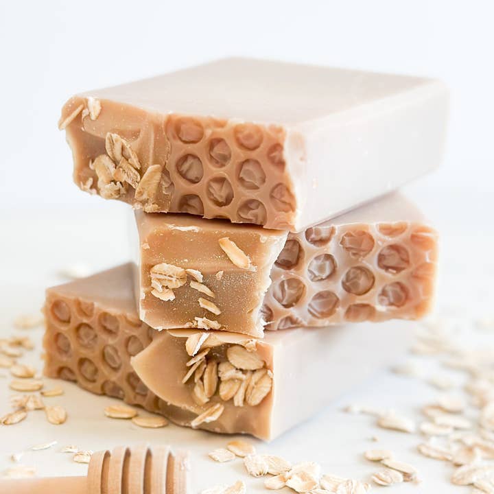 The Crafty Roses - Wholesale Bar Soap - Oatmeal Milk N’ Honey Soap Bar0
