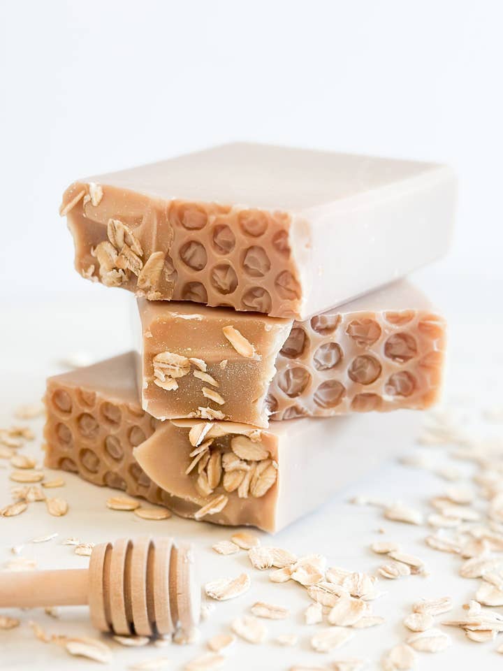 Oatmeal Milk N' Honey Seifenriegel für den Großhandel von The Crafty Roses