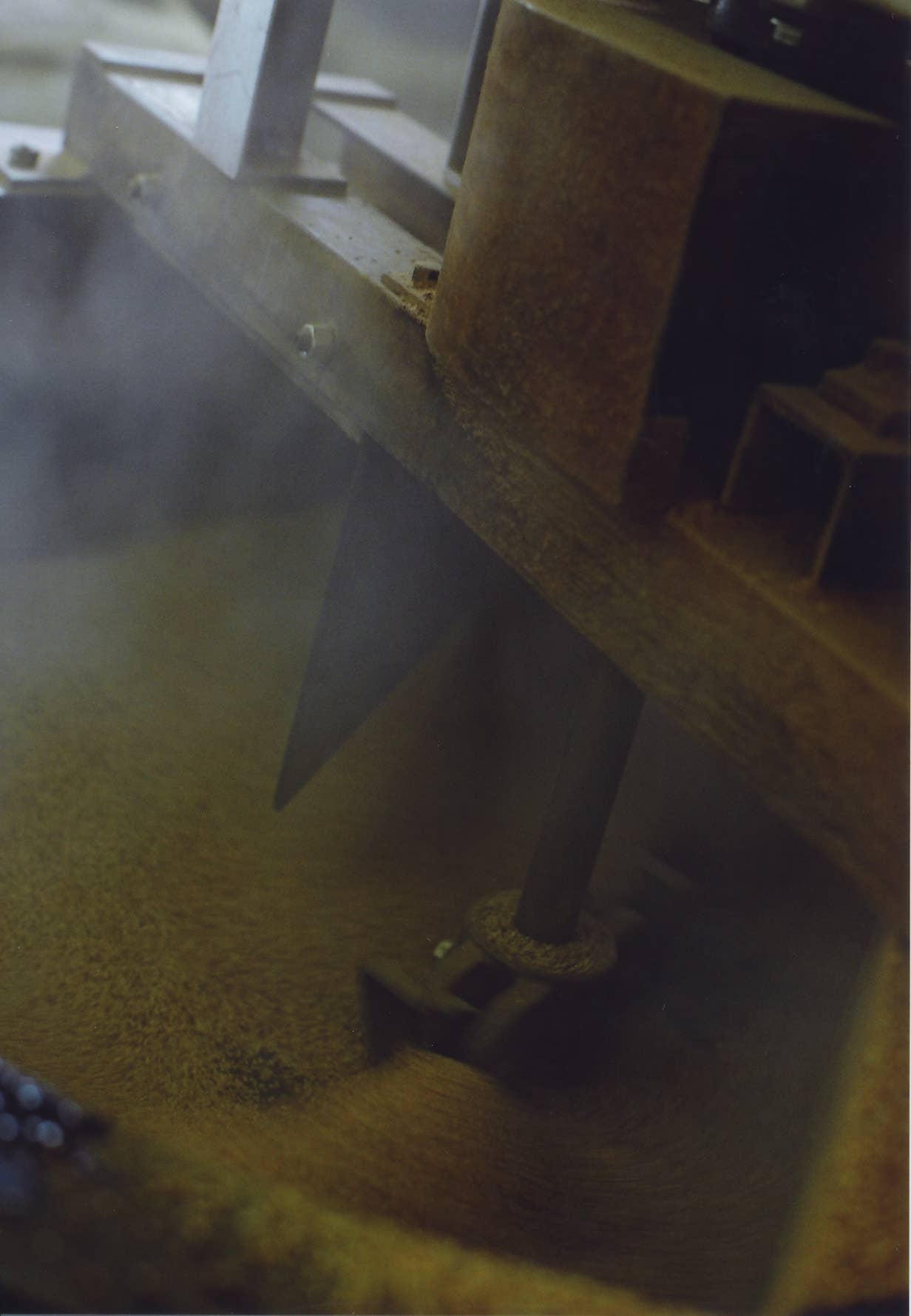 Japan Artisans - Wholesale Cooking Oil - Henko–Roasted White Sesame Oil 140g | Kyoto, Japan5