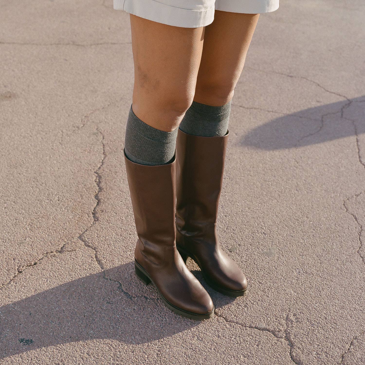 Ikar Boots, deep brown for wholesale on Faire1