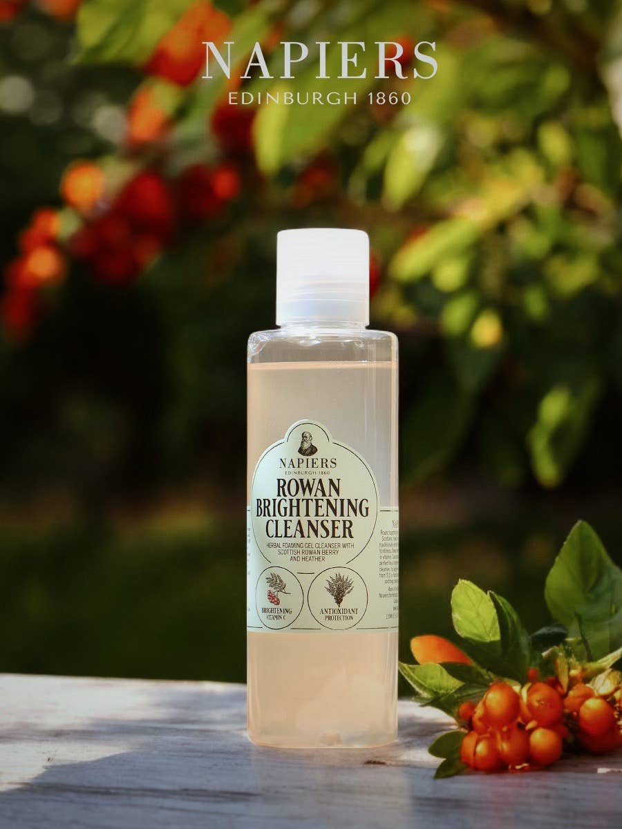 Napiers - Wholesale Facial Cleanser - Napiers Rowan Brightening Gel Cleanser5