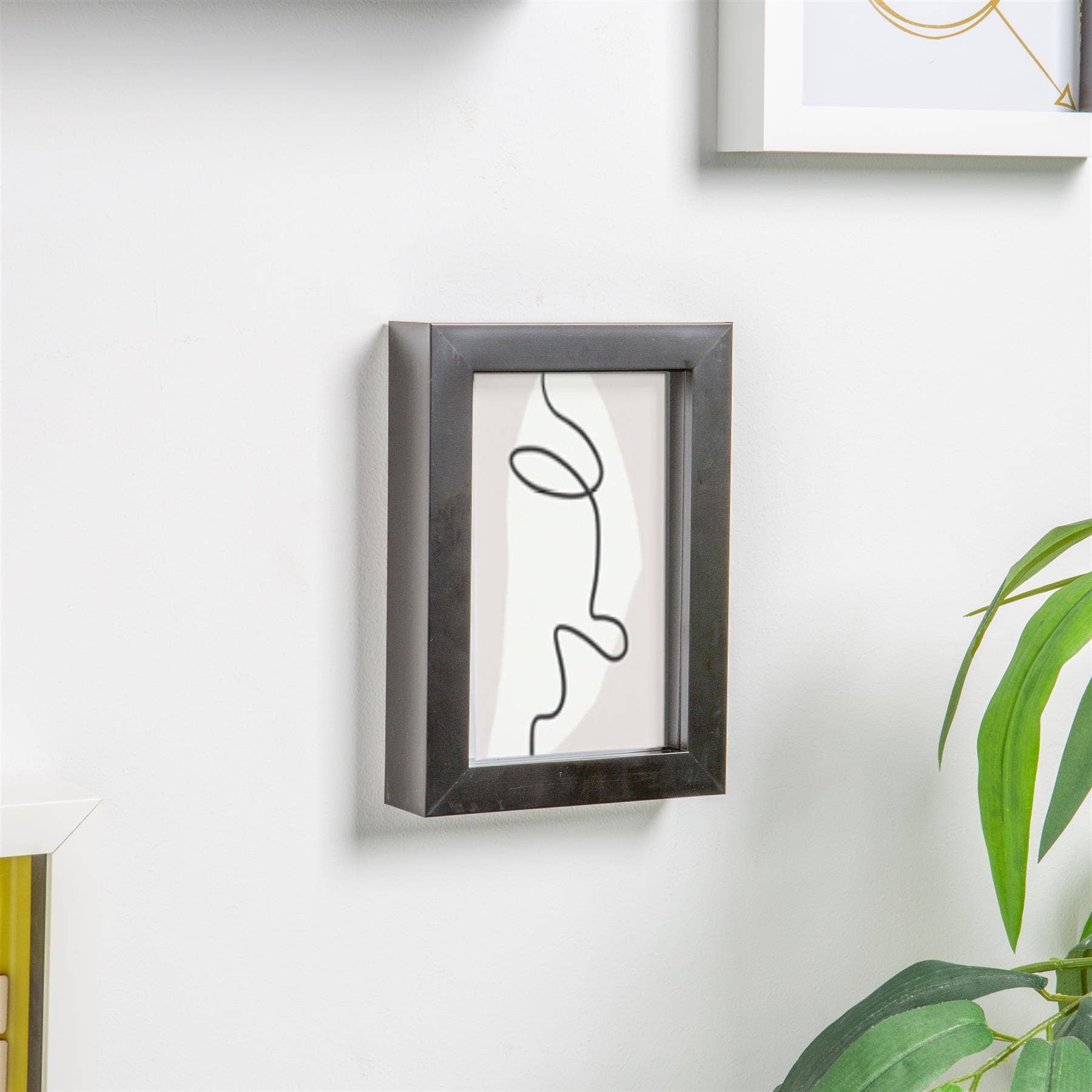 Rinkit Pty Ltd - Wholesale Picture frame - Shadow Box Frame - 4 x 6" - Black2