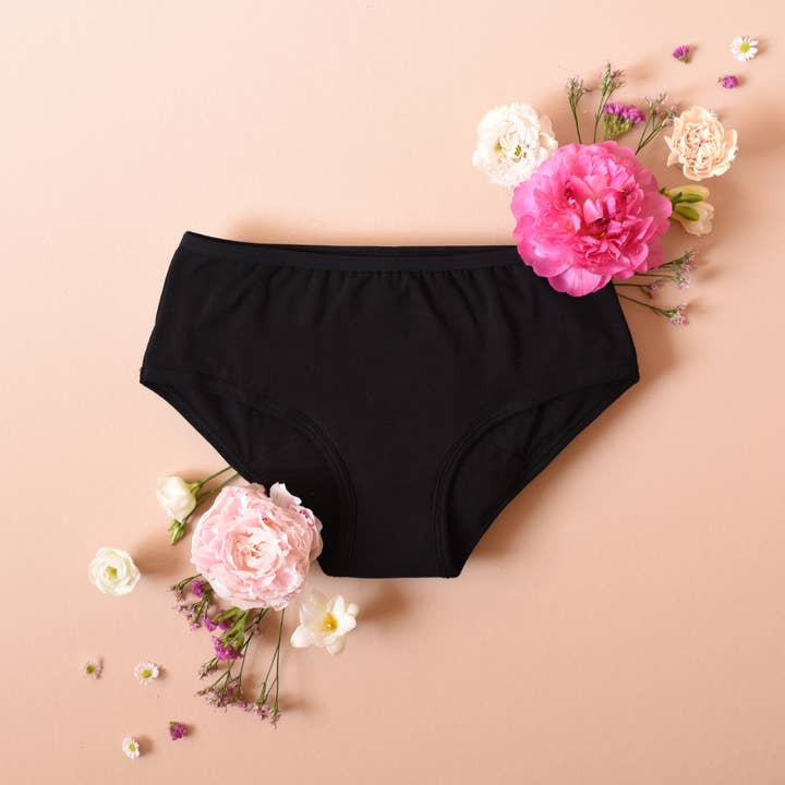 Bertyne - Wholesale Period Underwear - Women's - Organic menstrual shorts with abundant flow16