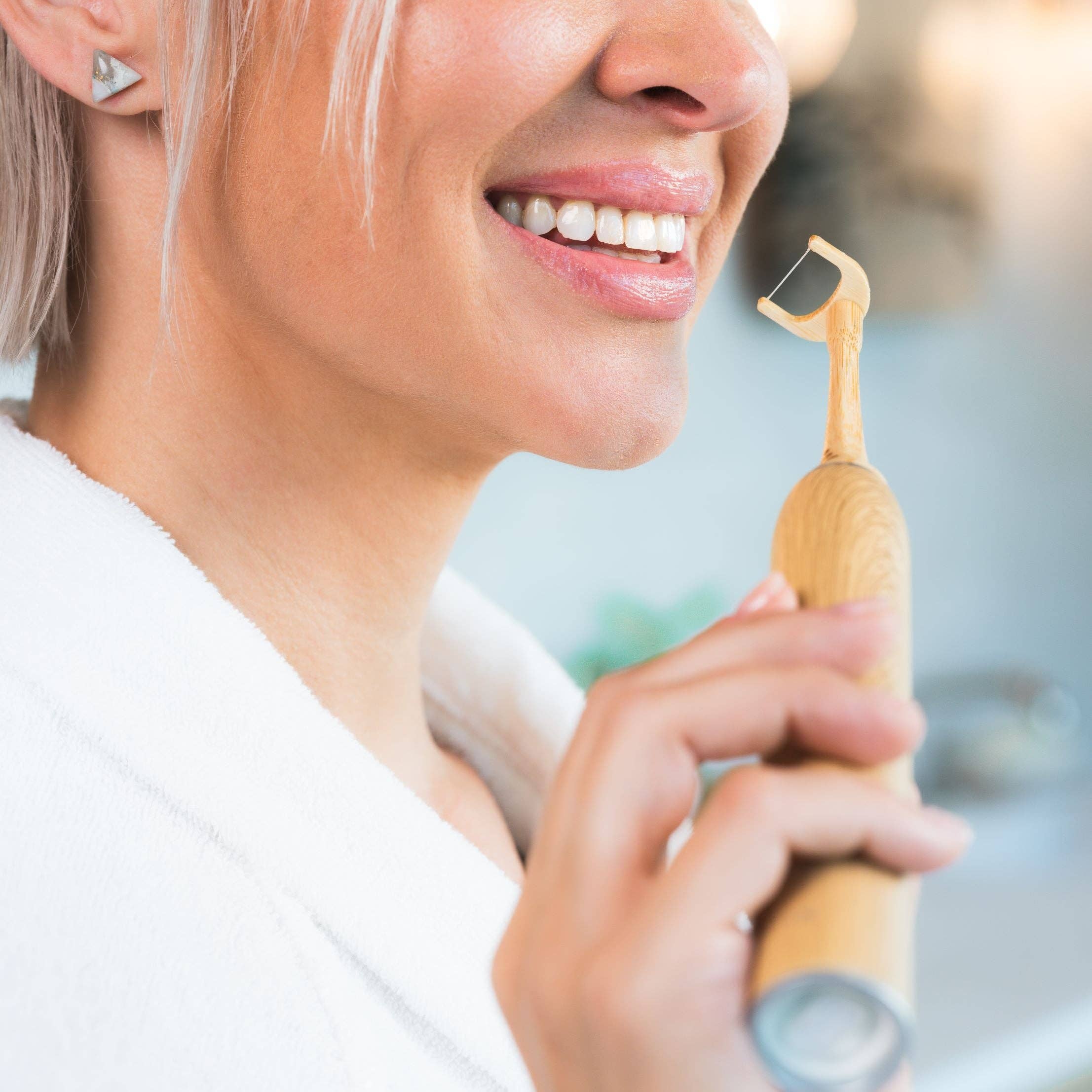 Better & Better - Wholesale Floss - Bamboo Sonic Flosser1