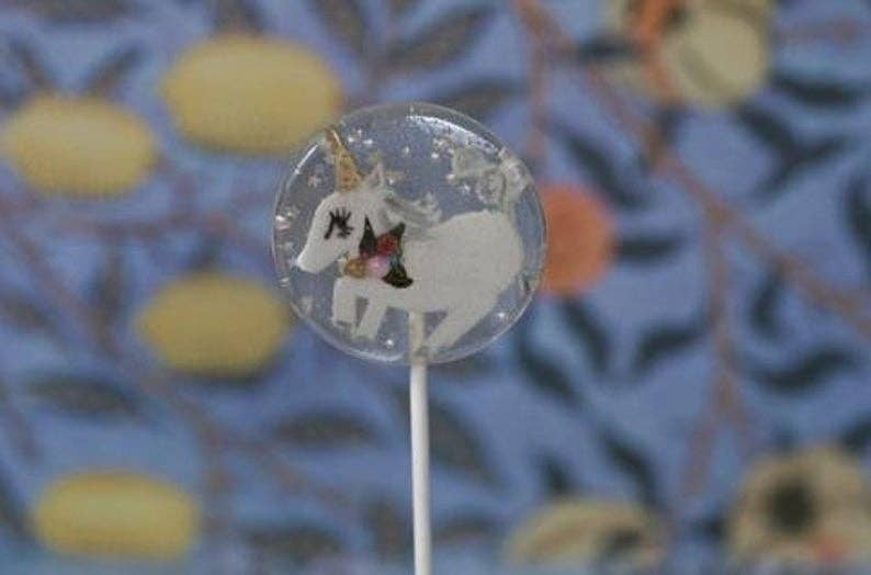 A Secret Forest – wholesale Lollipop – Fondant Enchanted Unicorn Lollipops1