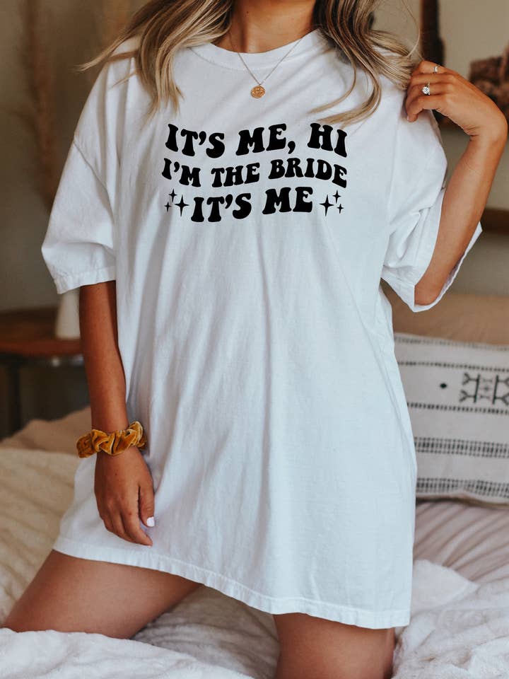 Bash - Wholesale Tunic - Women's - It's Me I'm The Bride, Bridal Graphic Apparel0