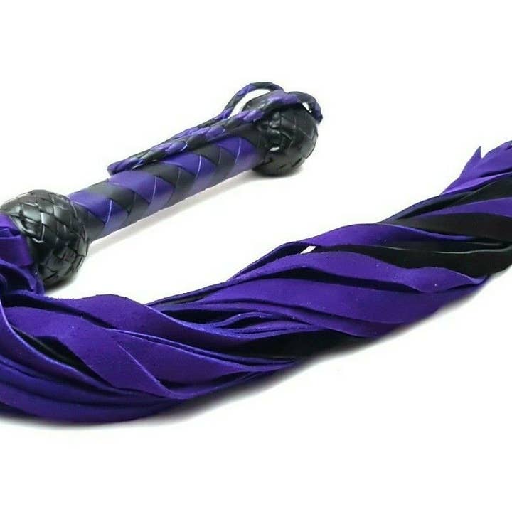 Fitch&Co - Wholesale Sex Toy - Flogger - Leather Handmade 36 Tail Flogger with Suede Tails