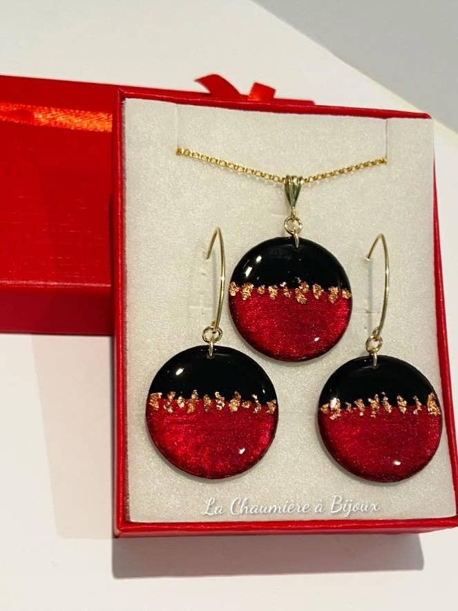 Gold filled red, black and bronze flake ornament for wholesale by La Chaumière à Bijoux