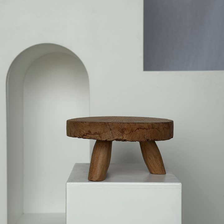 Office Objets - Wholesale Stool - Small low three-legged stool in upcycled blond teak D:30 H:1572