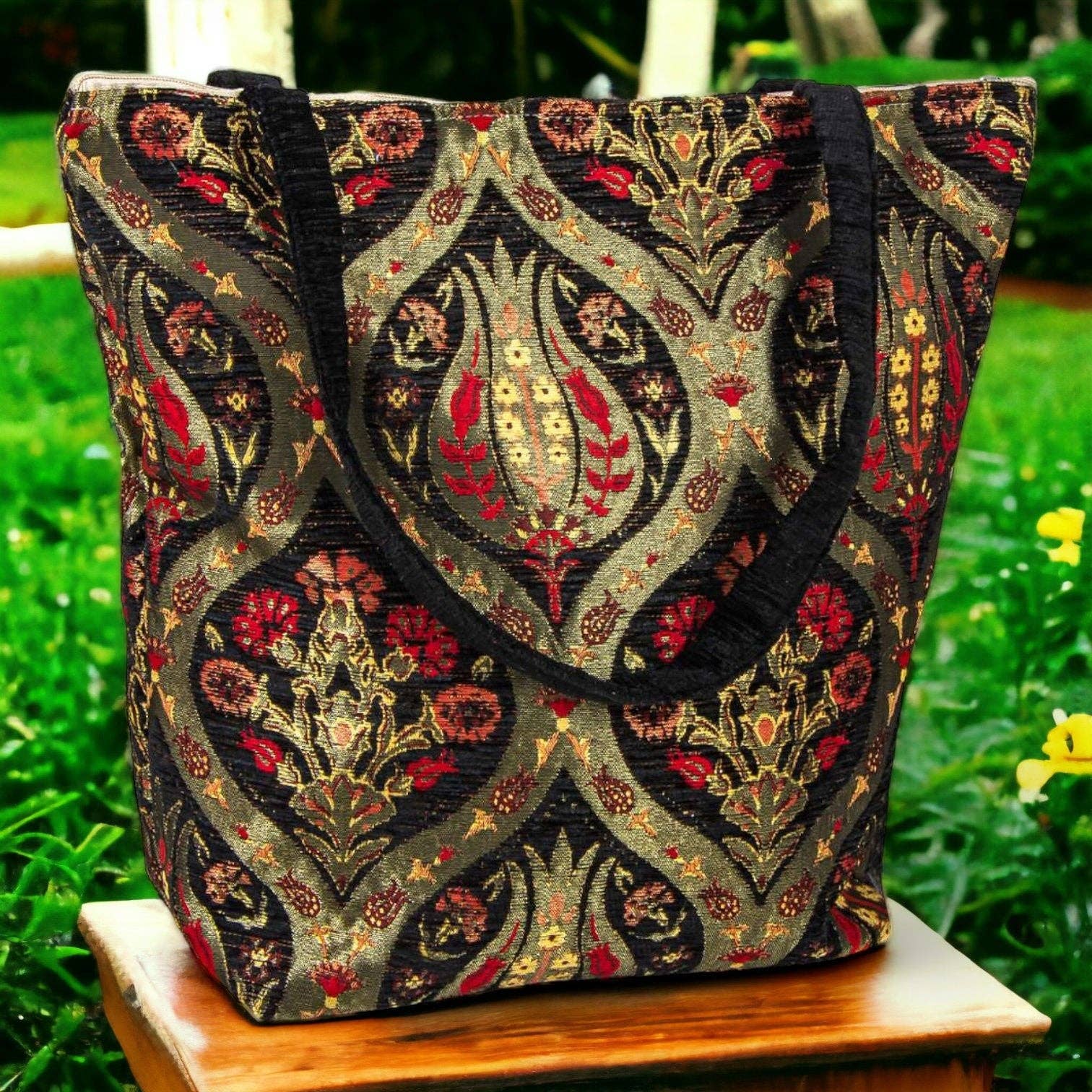 Guzel Handcrafts - Venta al por mayor Bolsa de asa- Mujer - Bolso auténtico de tela Kilim con diseño otomano, asas, alfombra turca, bolsa de playa y tote reutilizable – negro/dorado/rojo1
