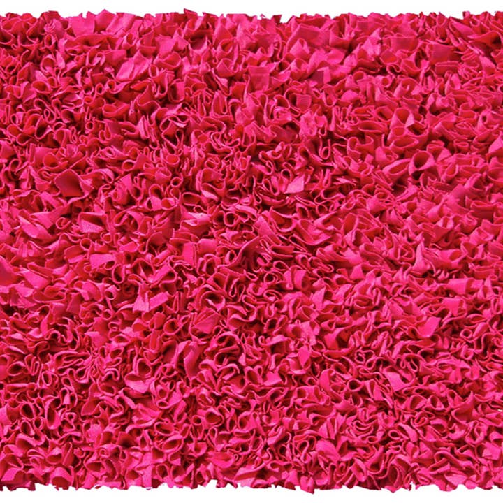 Shaggy Raggy Hindbær Tæppe for engroshandel hos Decorium Living