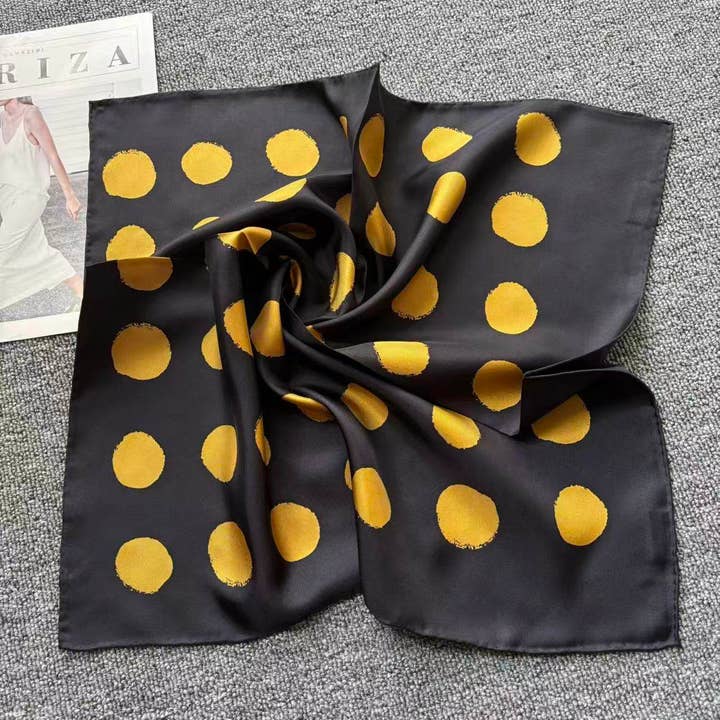 53×53cm Polka Dot Seidentuch – 14mm Maulbeerseide, handgerollte Kanten für den Großhandel von SueSilkHK