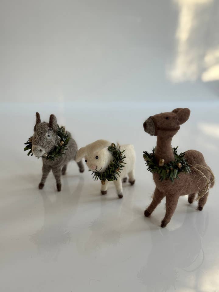 animal ornament set of 3 for wholesale by Flair Interiors