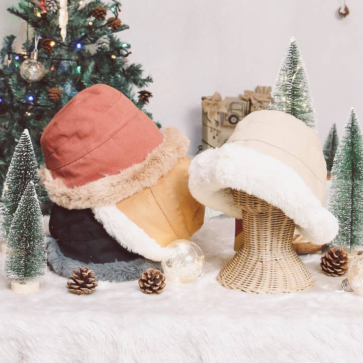 GIFT & ME – wholesale Mössa - Dam – Tyg Hatt
