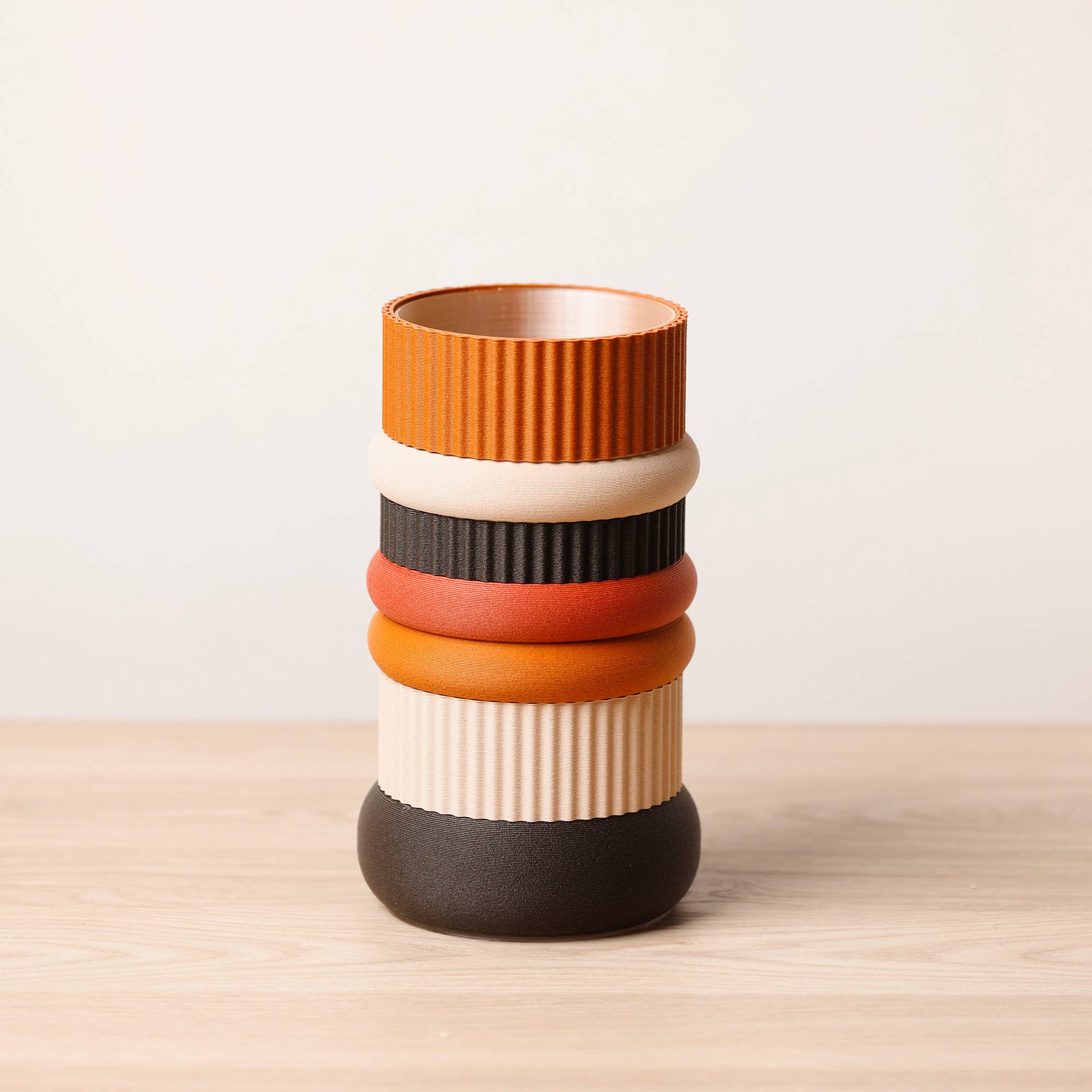 Copo Design - Wholesale Vase - Modular, watertight vase - Wooden base, modern, minimalist4