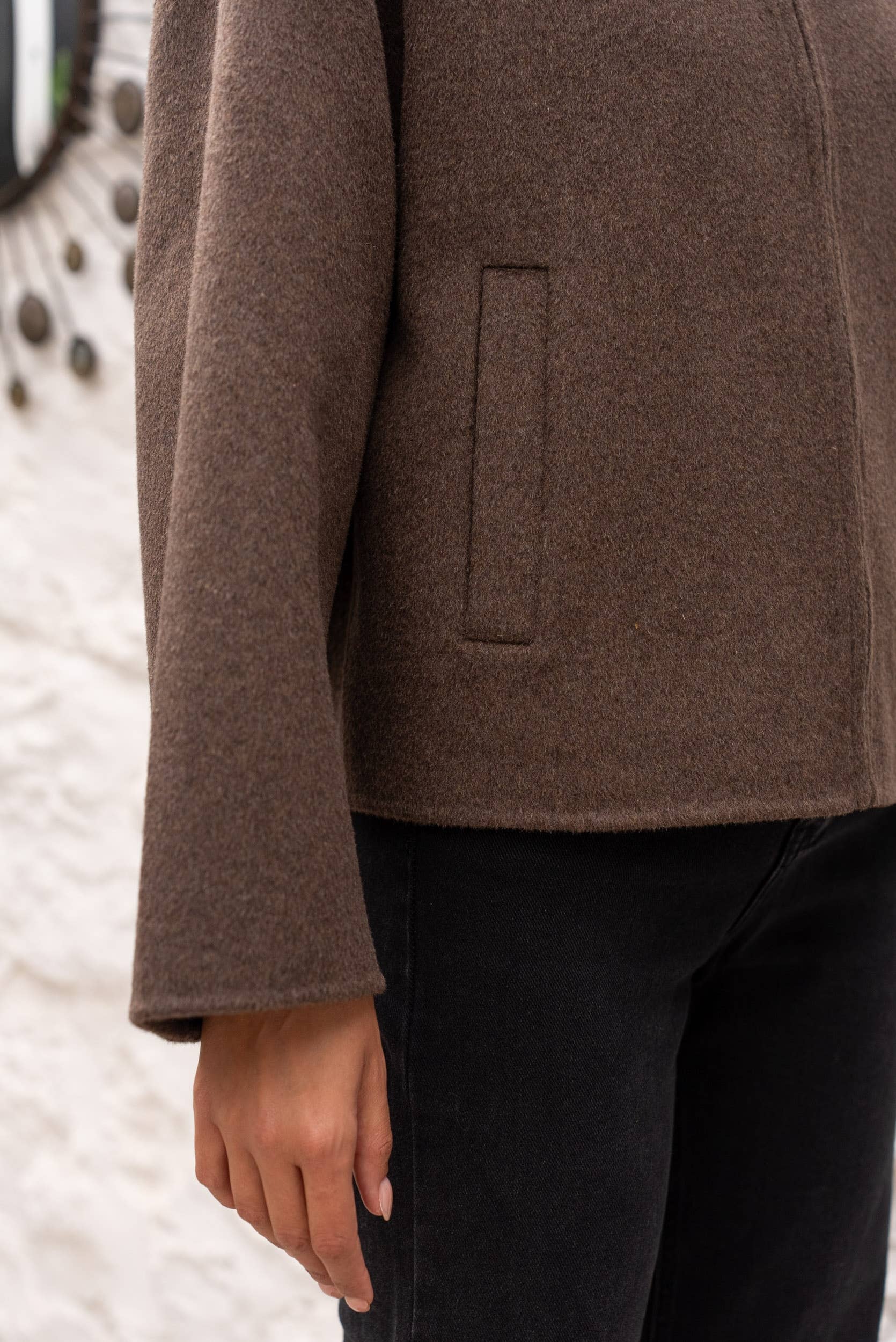 Attentif Paris - Wholesale Coat - Women's - Hand-sewn short coat in blended wool with zip closure5