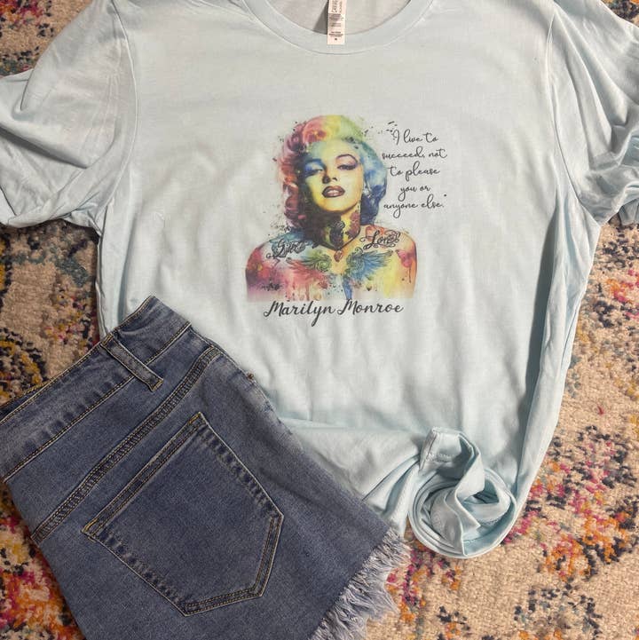 Sweet Southern Wholesale - Wholesale Screen Printed T-Shirt - Women's - Marilyn Graphic T-shirt