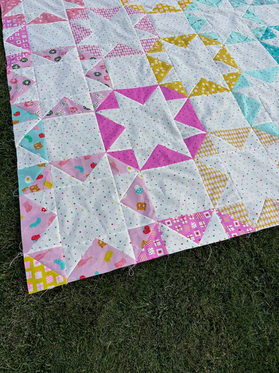 AllisonRamsing.com - Wholesale Craft Supplies - *NEW PATTERN* Go and Make Quilt Pattern - Printed4