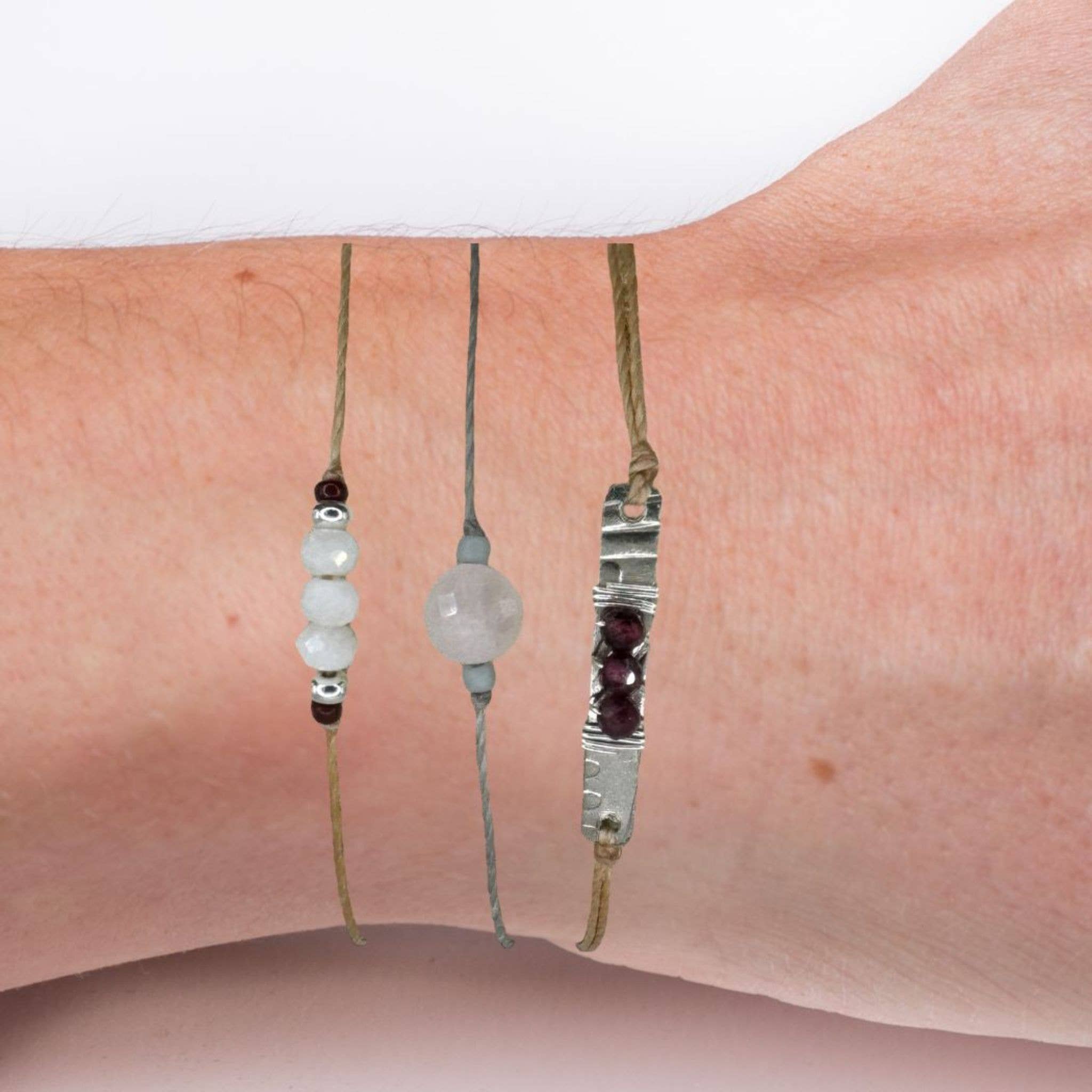 Silver Sparrow Jewelry - Vendita all'ingrosso Parure di gioielli - Set di tutti i 12 braccialetti impilabili4