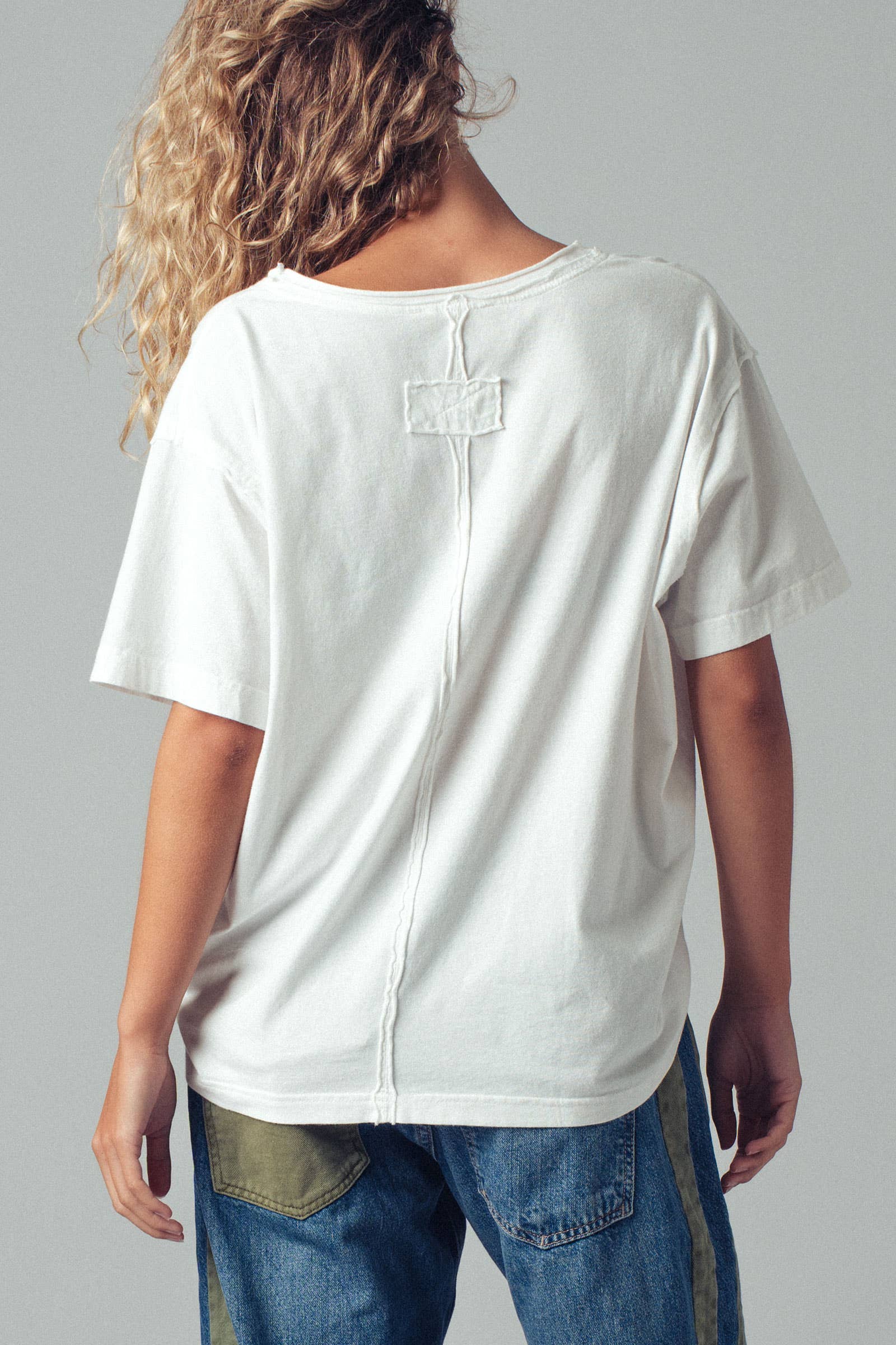 Urban Daizy - Wholesale T-Shirt - Women's - Vintage Wash V-Neck Cotton Tee11