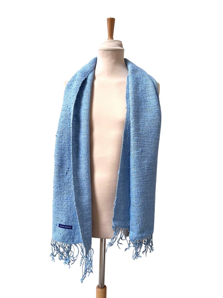 O Krama Natural Azur na sua caixa de folha de palmeira - Mulher por atacado de Krama Heritage