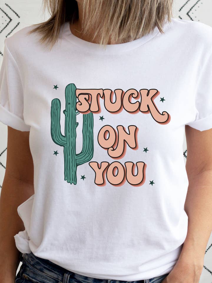 Stuck On You T-shirt met grafische print voor wholesale door Sugar and Sass Gifts