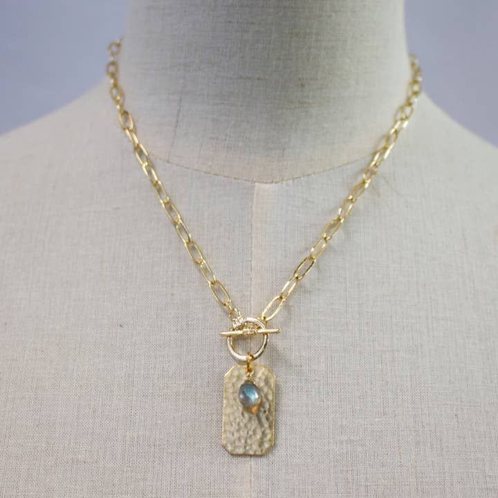 a.v. max - Wholesale Pendant/Charm Necklace - Hammered Dog Tag|Semi Stone & Toggle Closure|Gold|17"