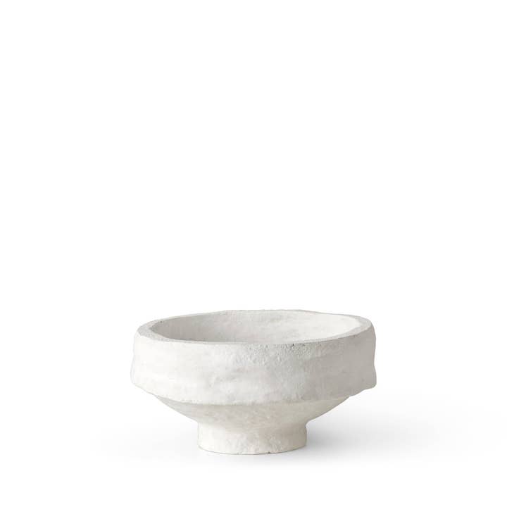 Bol sculptural Sustain, taille moyenne, blanc de la marque Nordstjerne pour la vente par Nordstjerne North America