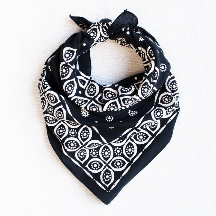 Abracadana – wholesale Bandana - Dam – Svart siare Paisley Bandana