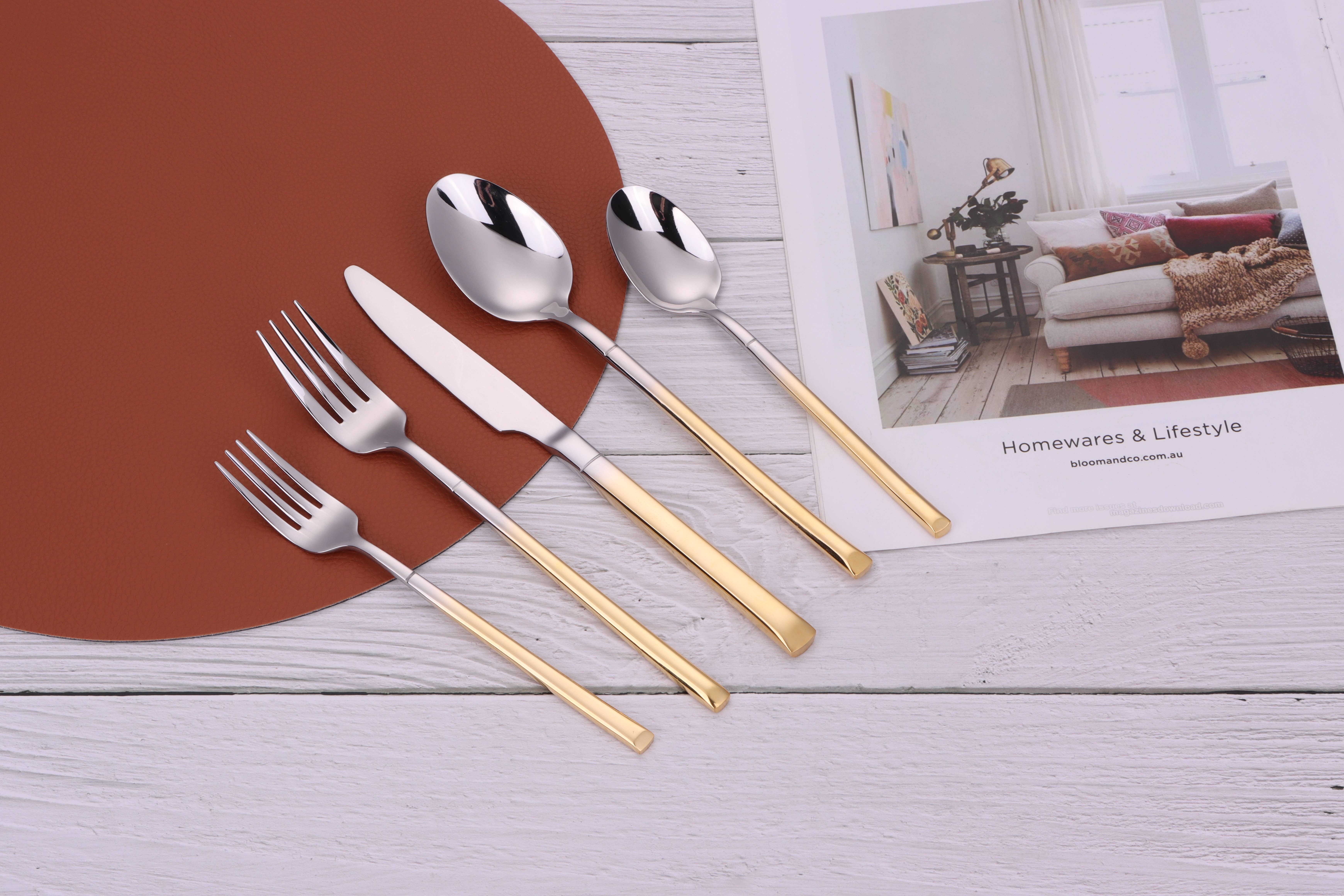 VIVIENCE - Wholesale Flatware Set - Simplicite 20 Pc Flatware with Gold Handles, Service for 49