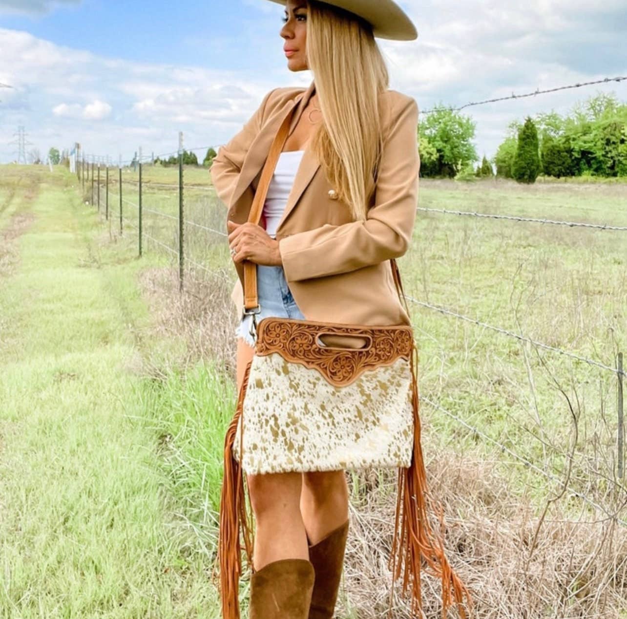Boho Ranch Shop - Wholesale Crossbody Bag - Women's - The Maggie - Hand Tooled Leather Cowhide Crossbody Purse Bag11