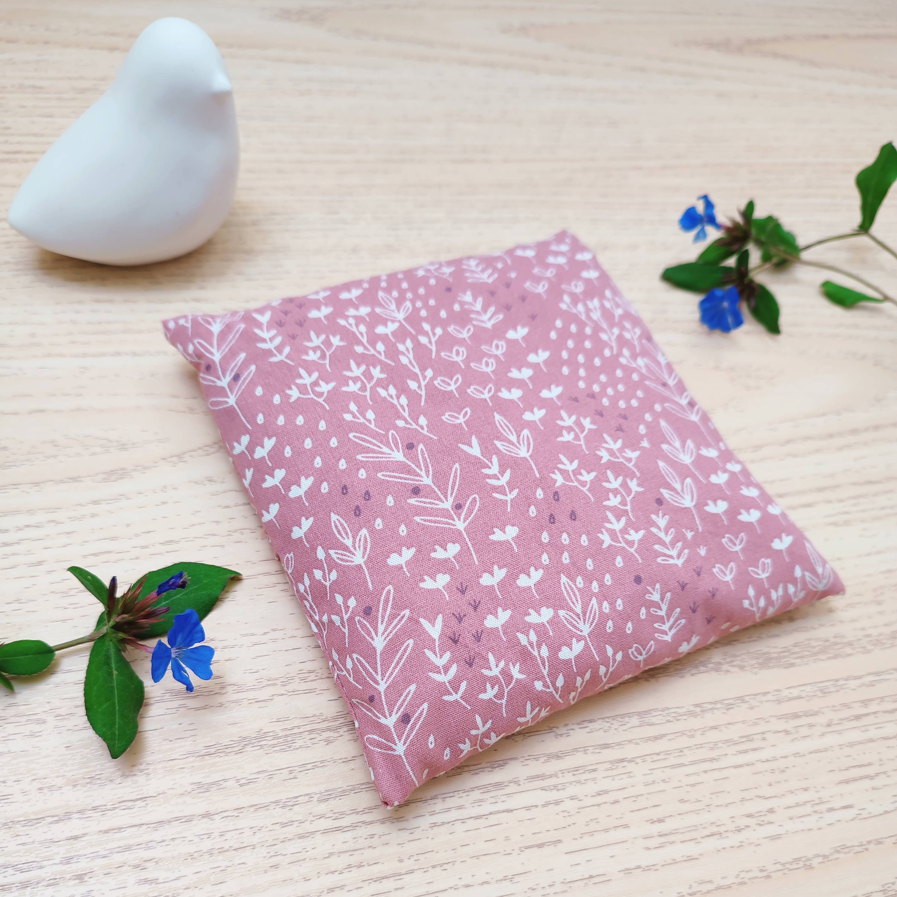 ZOUZOU CAILLOUX - Wholesale Hot/Cold Compress - Cherry pit heating pad pink foliage - 15 cm x 15 cm5
