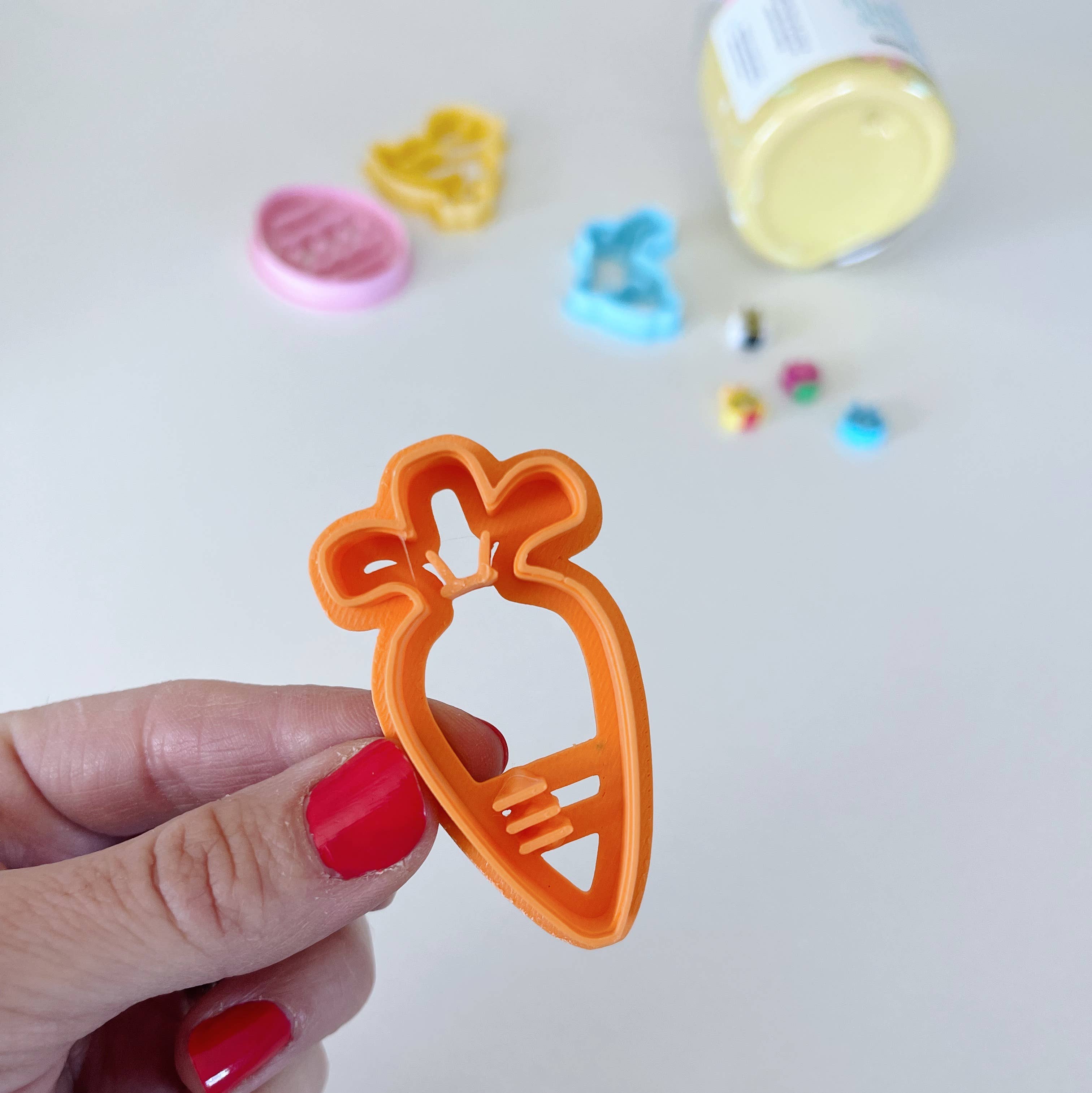 Make & Magic Playdough Co. – wholesale Putty/slime – Child – Easter Playdough Jar2