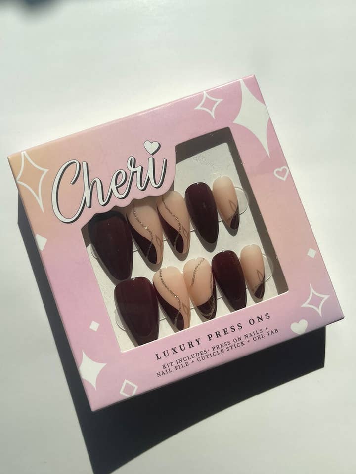 Kit à ongles Press On Style #5 pour la vente par Cheri Press Ons