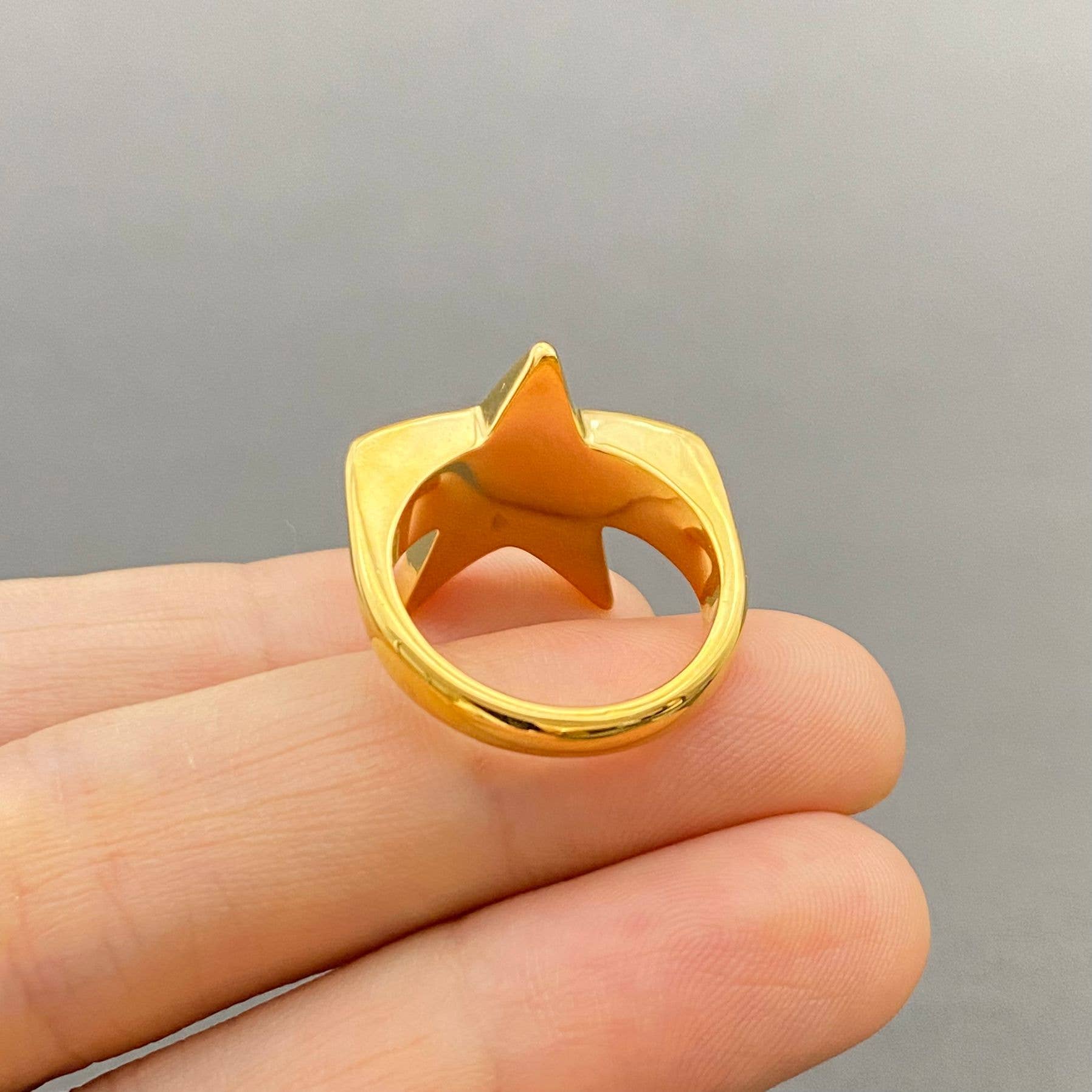 Mio Queena - Wholesale Cocktail/Statement Ring - BLESSING Star 18K Gold Plated Stainless Steel Ring - FGS/MS2