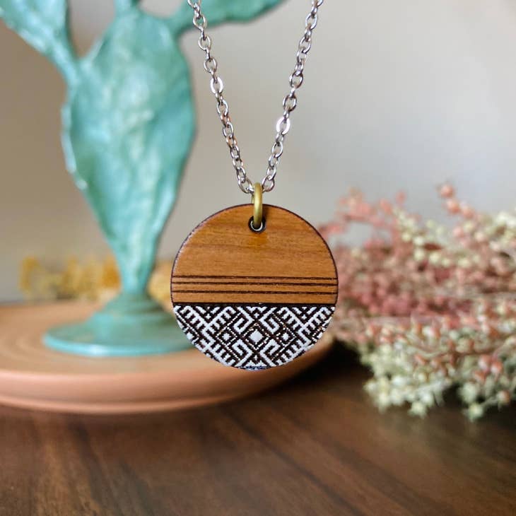 Wholesale pendant necklaces deals