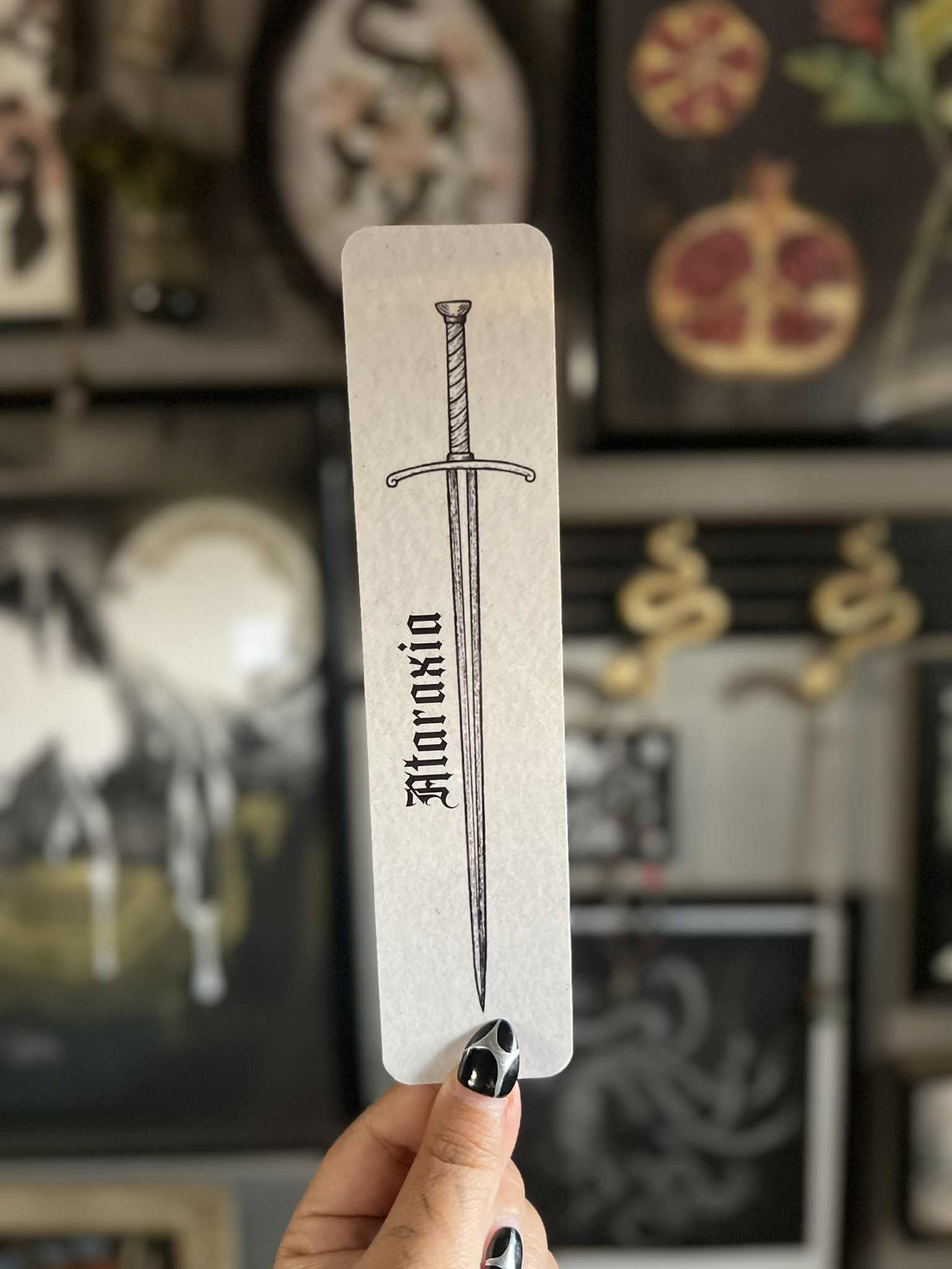 Raicodoll – wholesale Bokmärke – Maas svärdcitat | Bokmärke1